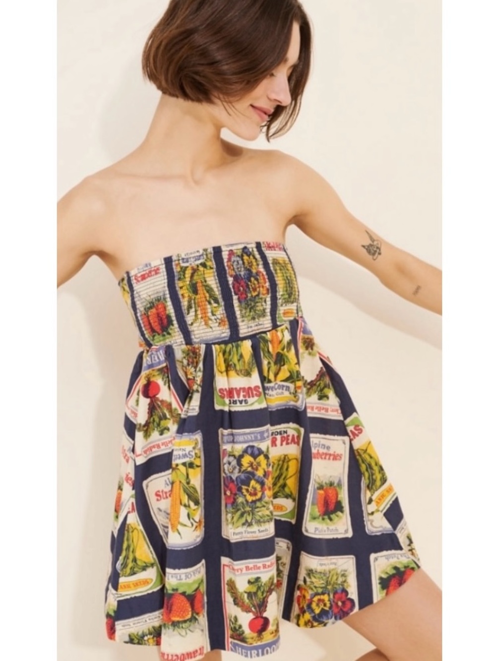 Urban Outfitters BDG Juliana Smocked Strapless Mini Dress Large Seed Packet